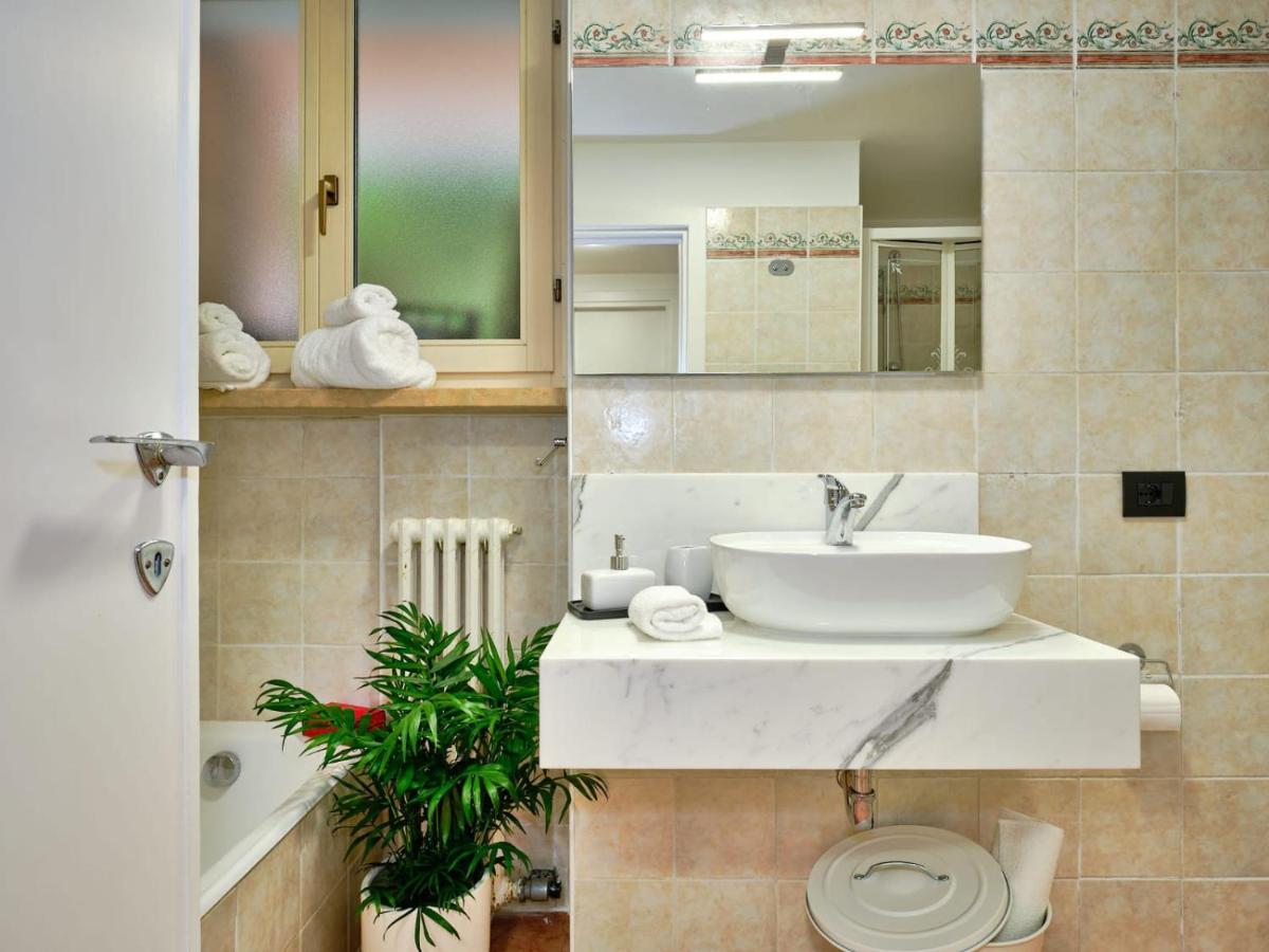 Domus Garda Apartment Garda  Luaran gambar